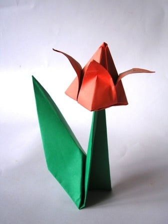 Tulipán de papel Comohacerorigami.net
